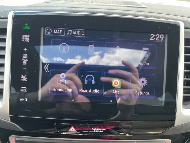 Used 2016 Honda Pilot Touring image 28