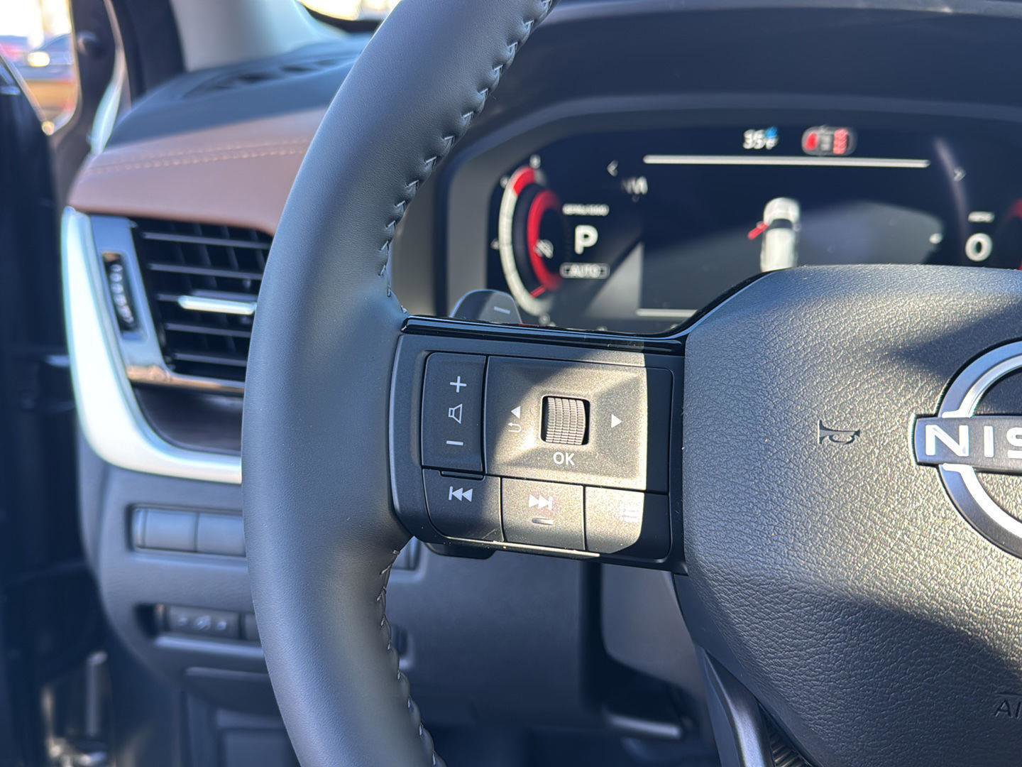 New 2026 Nissan Rogue Platinum w/ Platinum Premium Package image 18