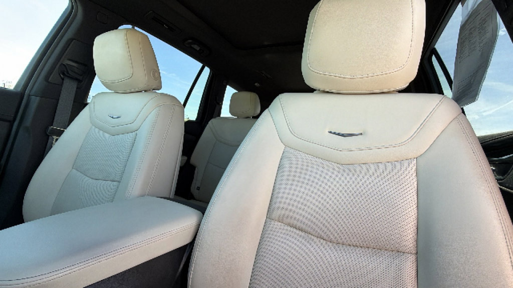 Used 2020 Cadillac XT6 Sport image 11