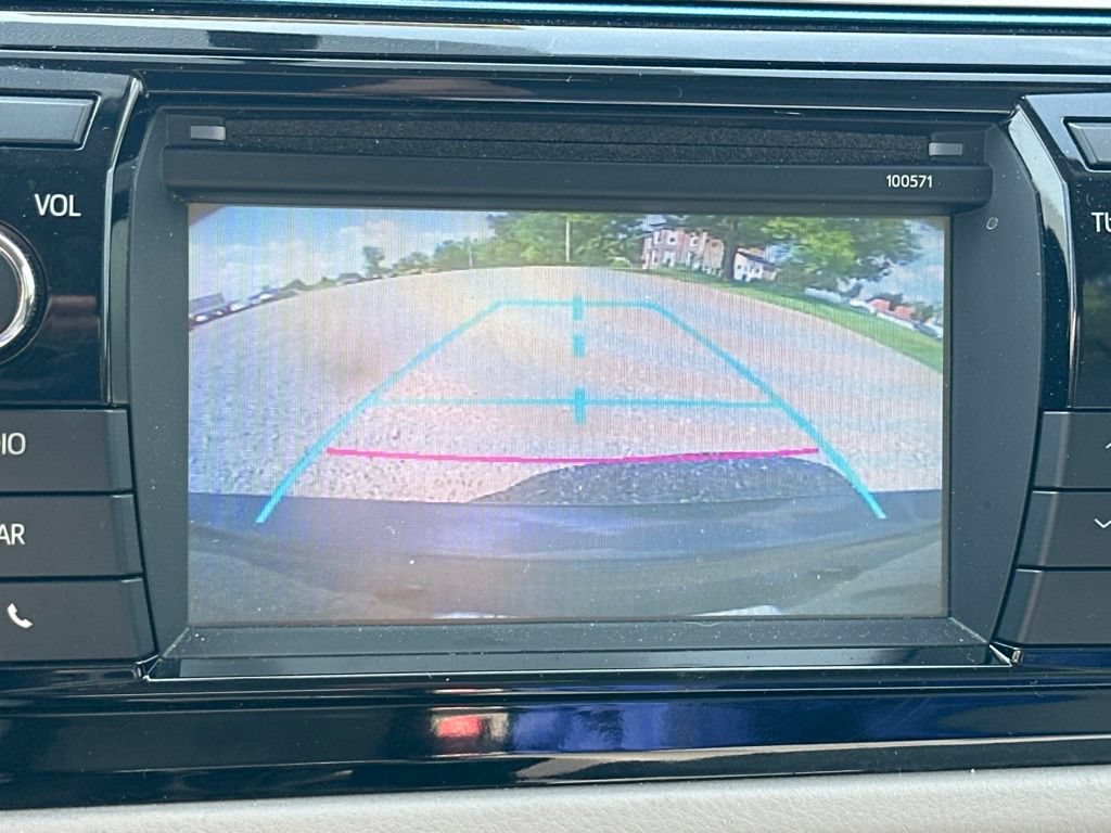 Used 2016 Toyota Corolla LE FWD image 24