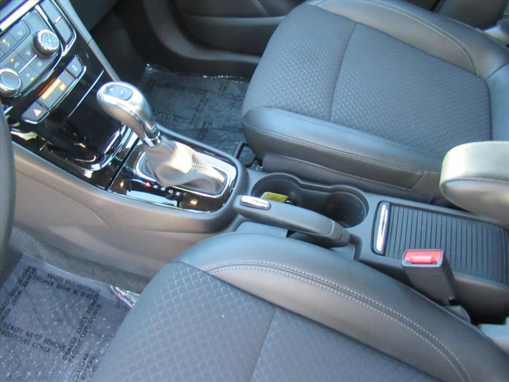 Used 2022 Buick Encore Preferred w/ Safety Package FWD image 16