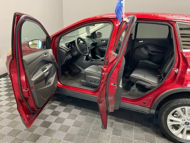 Used 2019 Ford Escape SE FWD image 13