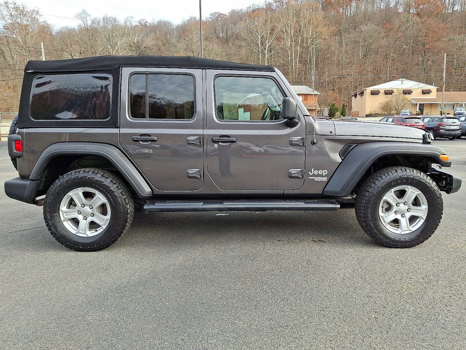 Used 2021 Jeep Wrangler Unlimited Sport image 9