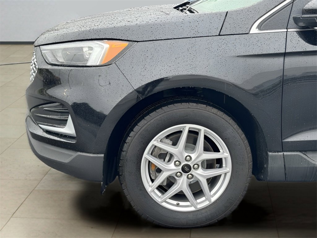 Used 2023 Ford Edge SEL image 38