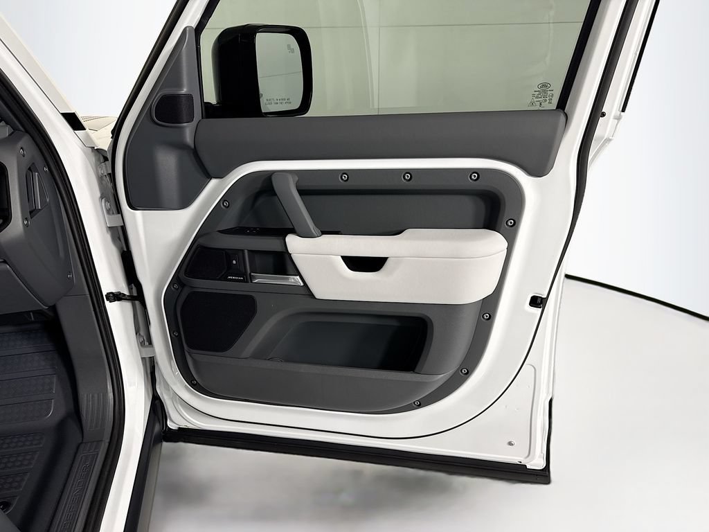 New 2026 Land Rover Defender 110 S AWD/4WD image 27