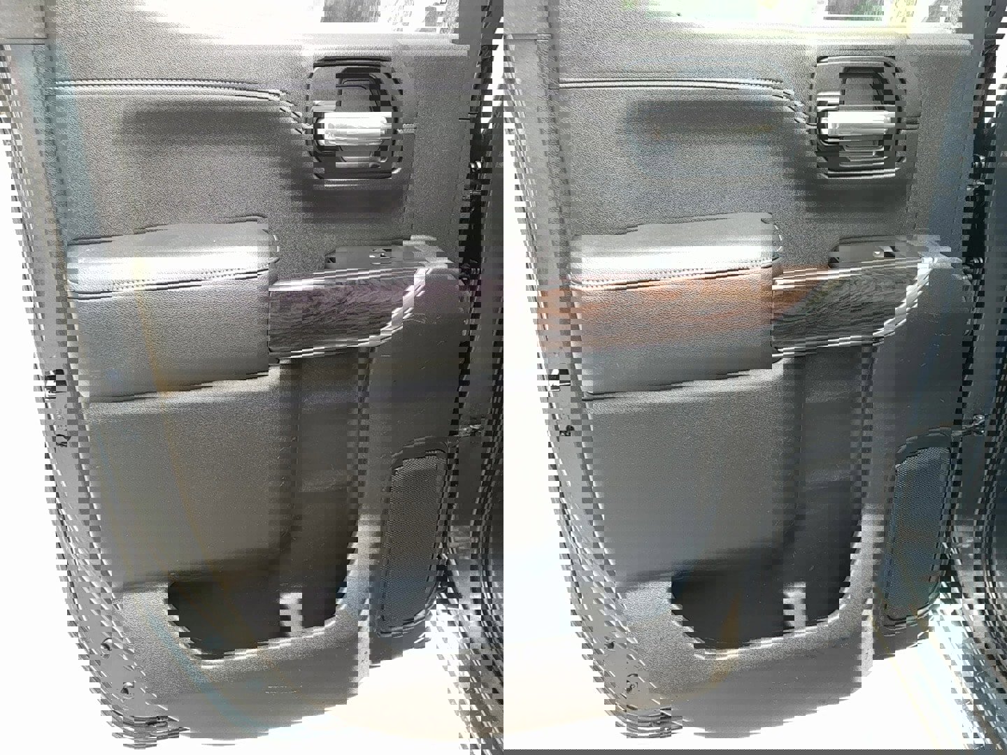 Used 2019 GMC Sierra 1500 SLT w/ SLT Premium Plus Package image 9