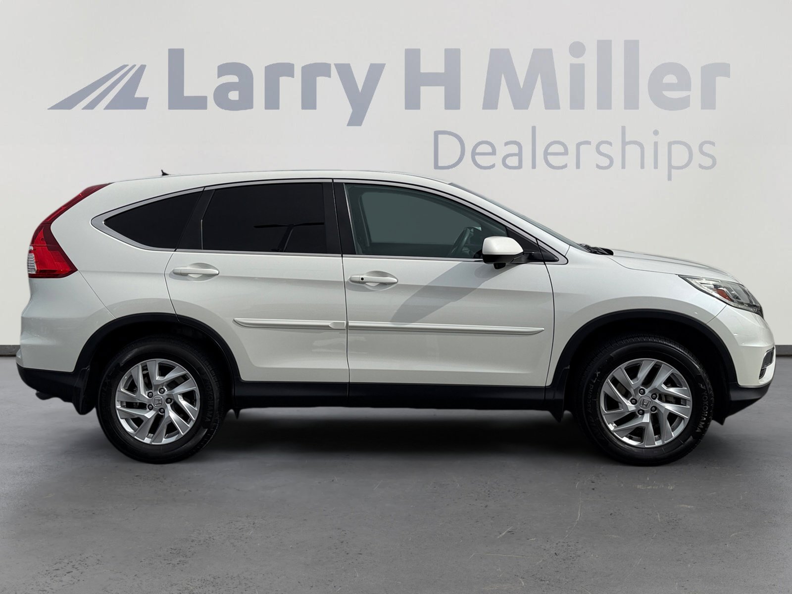 Used 2015 Honda CR-V EX image 6