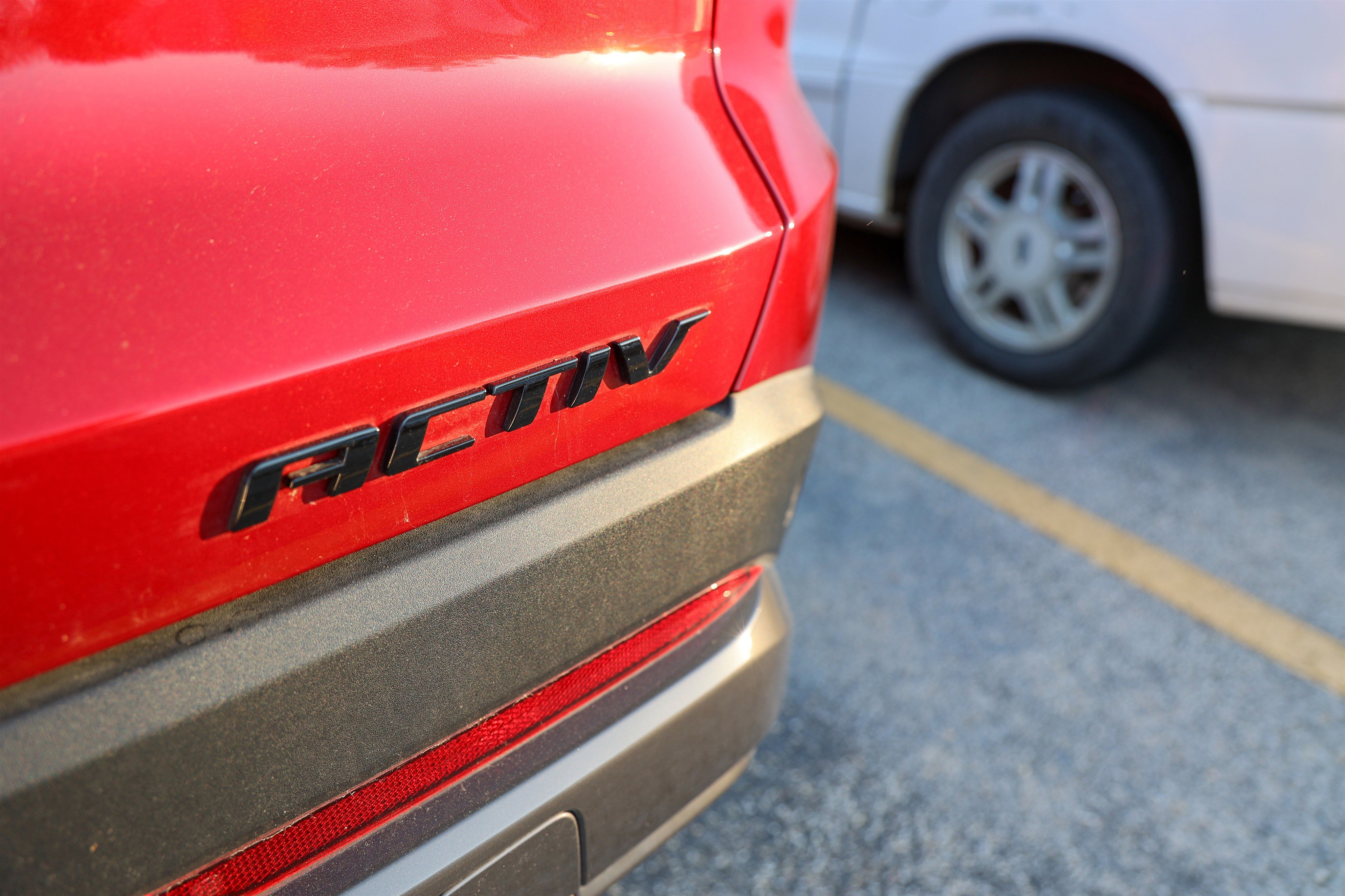 Used 2026 Chevrolet Equinox ACTIV w/ Convenience Package III FWD image 12