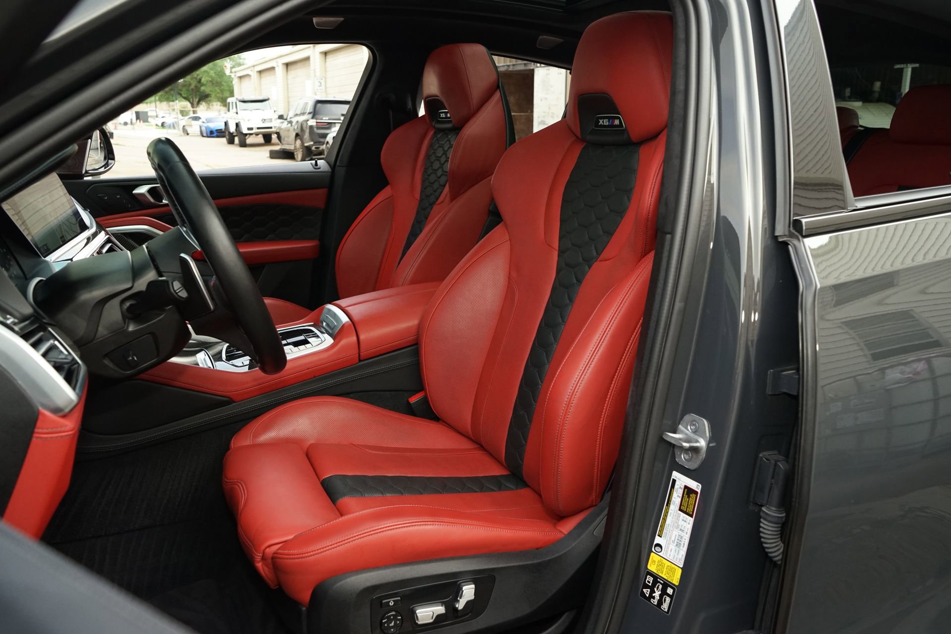Used 2023 BMW X6 M w/ Competition Package AWD/4WD image 3