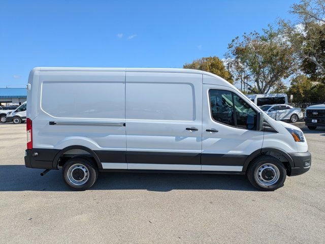 New 2026 Ford Transit 250 148 Medium Roof w/ Load Area Protection Package RWD image 7