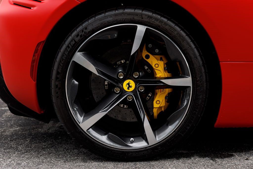 Used 2025 Ferrari SF90 Spider AWD/4WD image 33