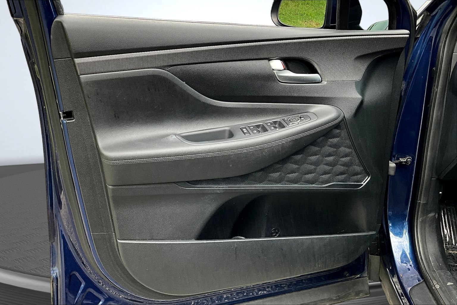 Used 2019 Hyundai Santa Fe SE FWD image 18