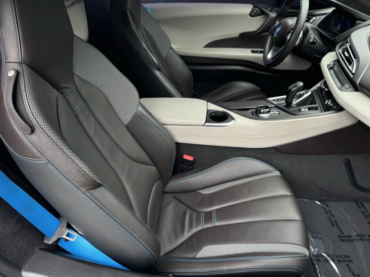 Used 2019 BMW i8 Roadster AWD/4WD image 20