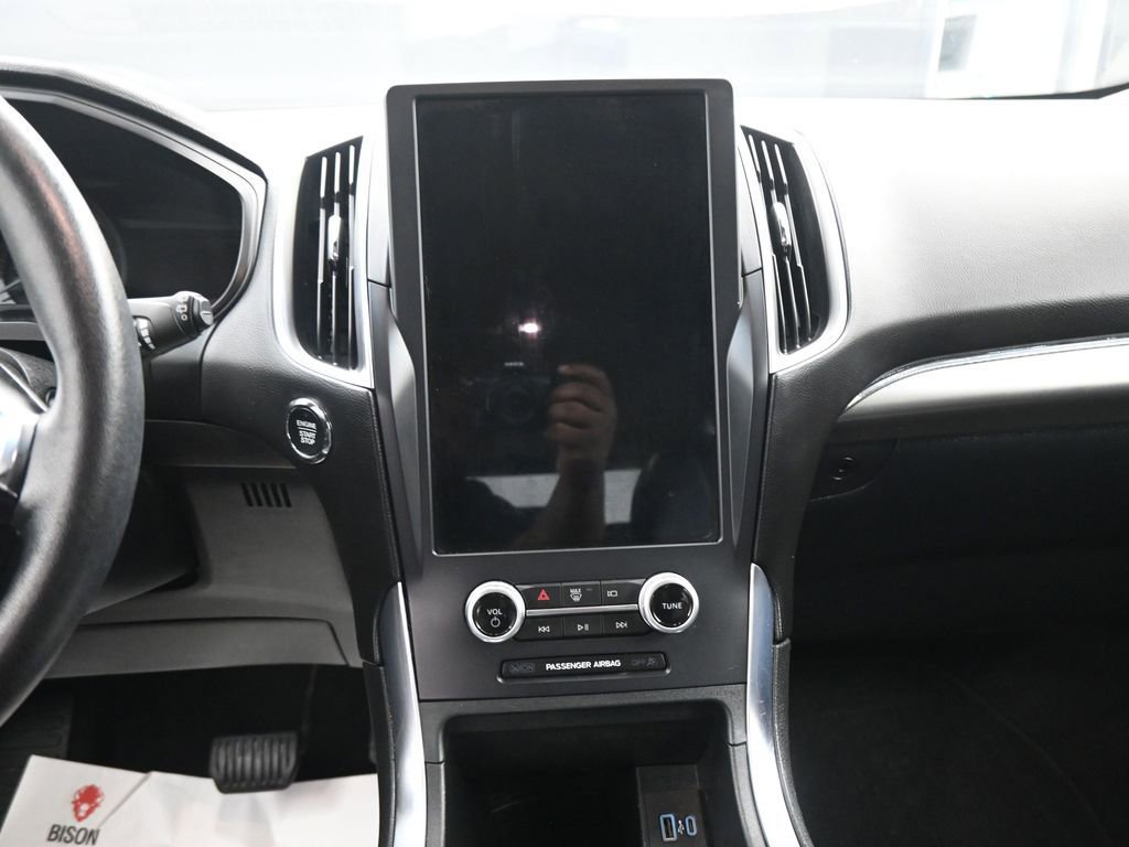Certified 2022 Ford Edge Titanium image 25