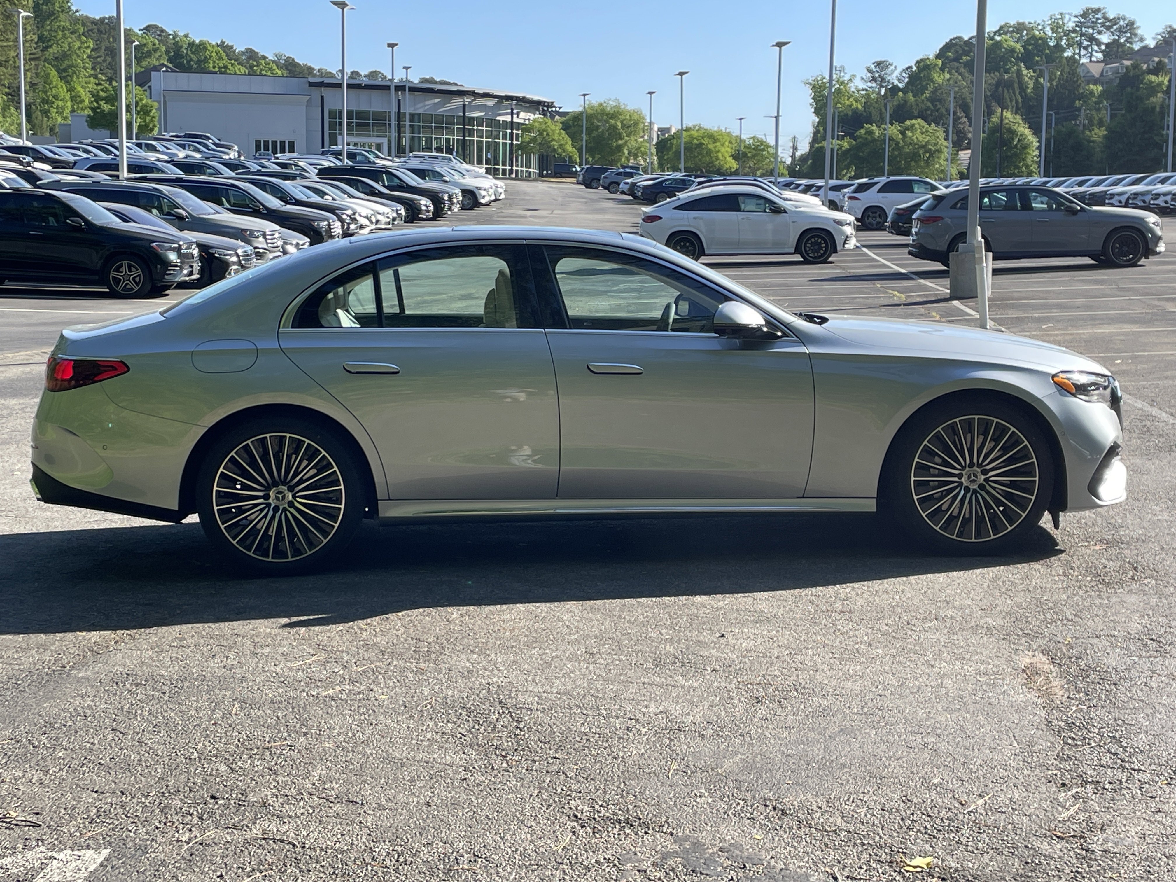 New 2026 Mercedes-Benz E 450 4MATIC Sedan image 5