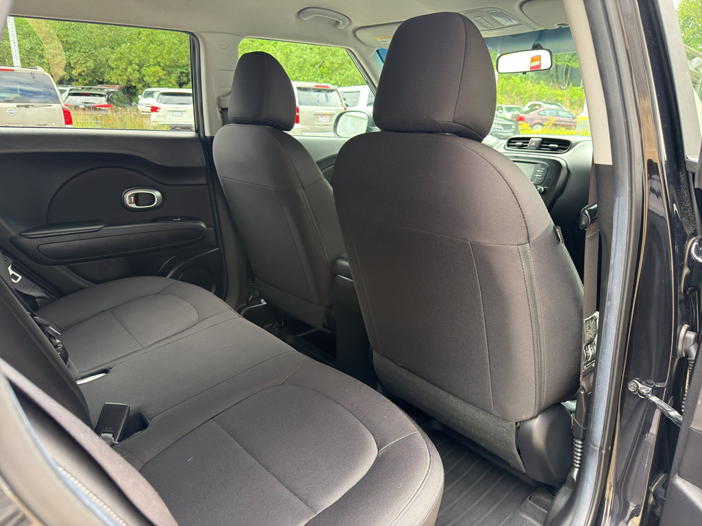 Used 2017 Kia Soul FWD image 17