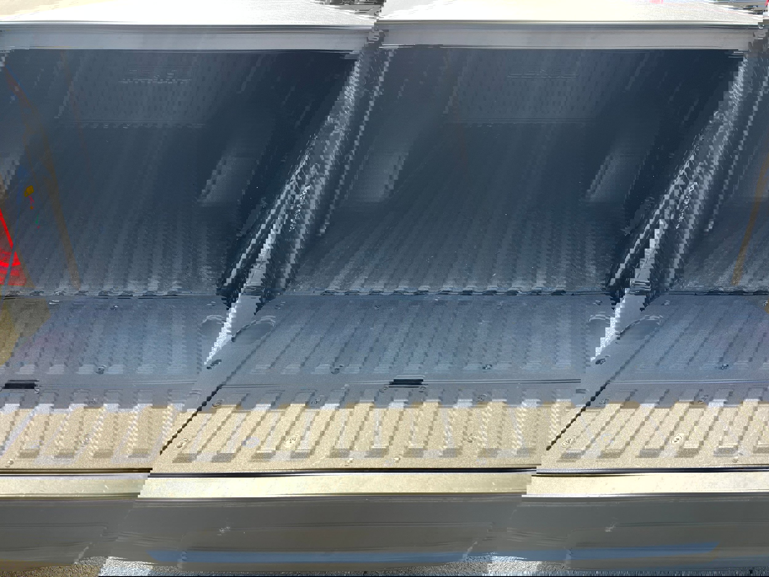 Used 2022 GMC Sierra 1500 Denali image 7