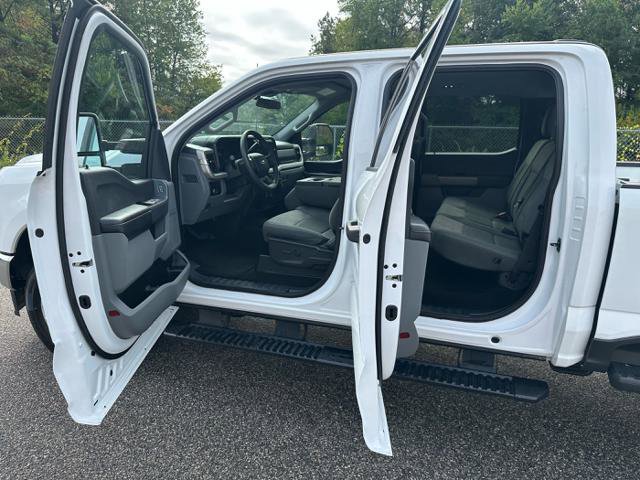 Used 2024 Ford F250 XLT image 28