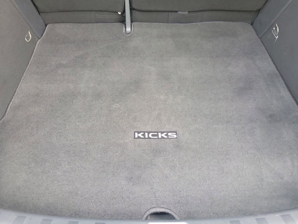 Certified 2021 Nissan Kicks S image 12