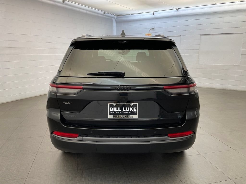 New 2026 Jeep Grand Cherokee Limited AWD/4WD image 4
