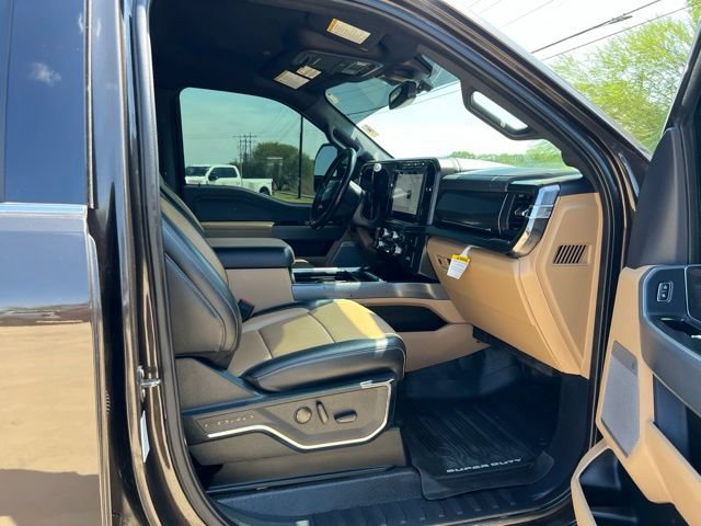 Used 2024 Ford F350 Lariat w/ Chrome Package AWD/4WD image 39