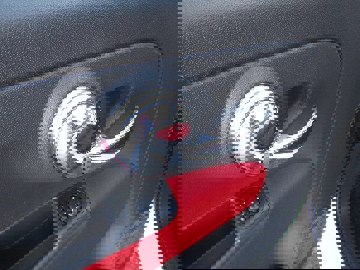 Used 2012 FIAT 500 Pop w/ Bose Premium Audio Pkg image 19