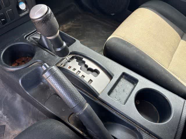 Used 2007 Toyota FJ Cruiser 4WD w/ Upgrade Pkg 1 image 17