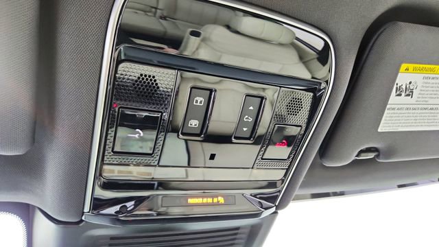 Used 2023 Land Rover Range Rover SE AWD/4WD image 53