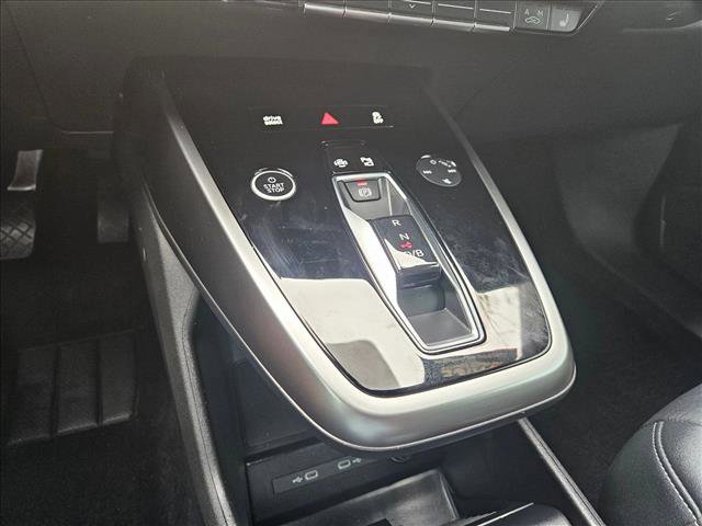 Used 2024 Audi Q4 e-tron Premium Plus AWD/4WD image 12