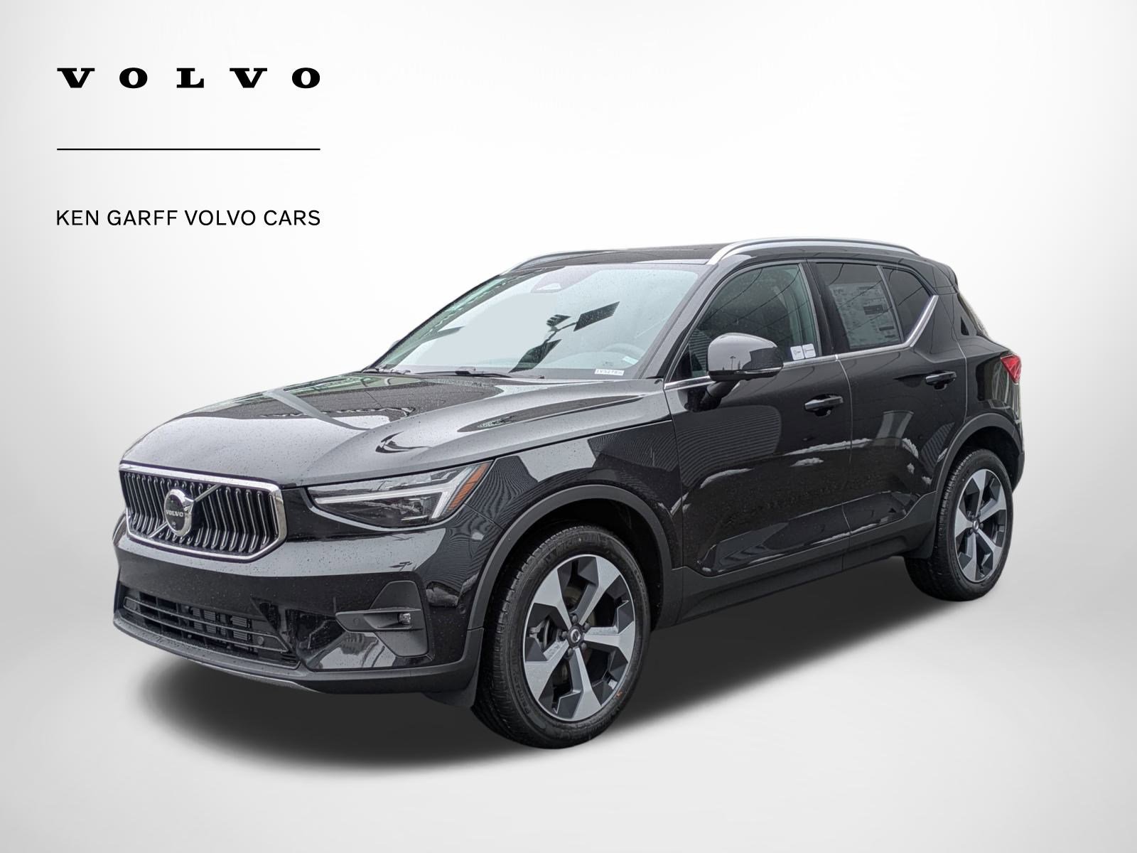New 2025 Volvo XC40 B5 Plus w/ Protection Package Premier image 8