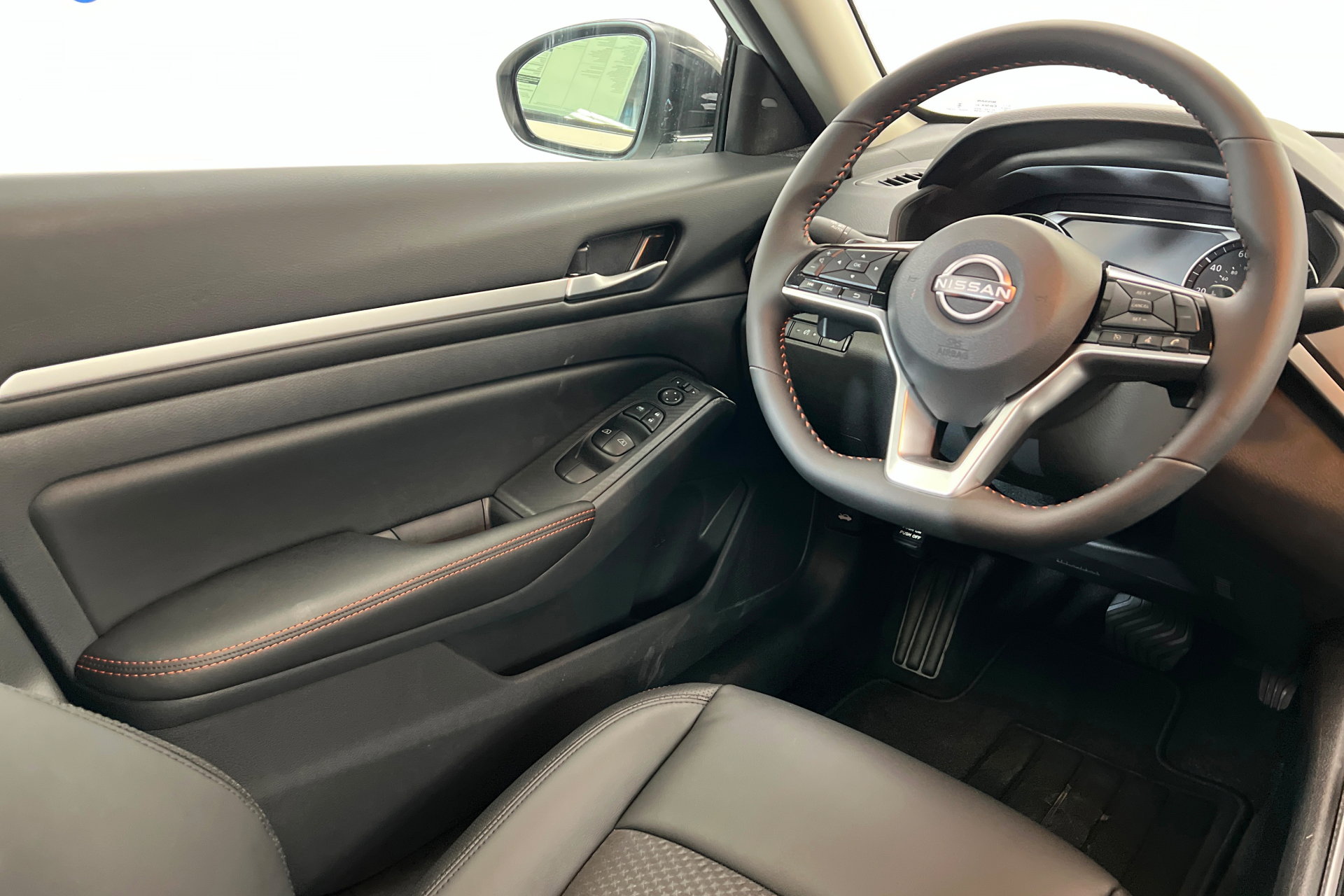 New 2026 Nissan Altima 2.5 SR image 11