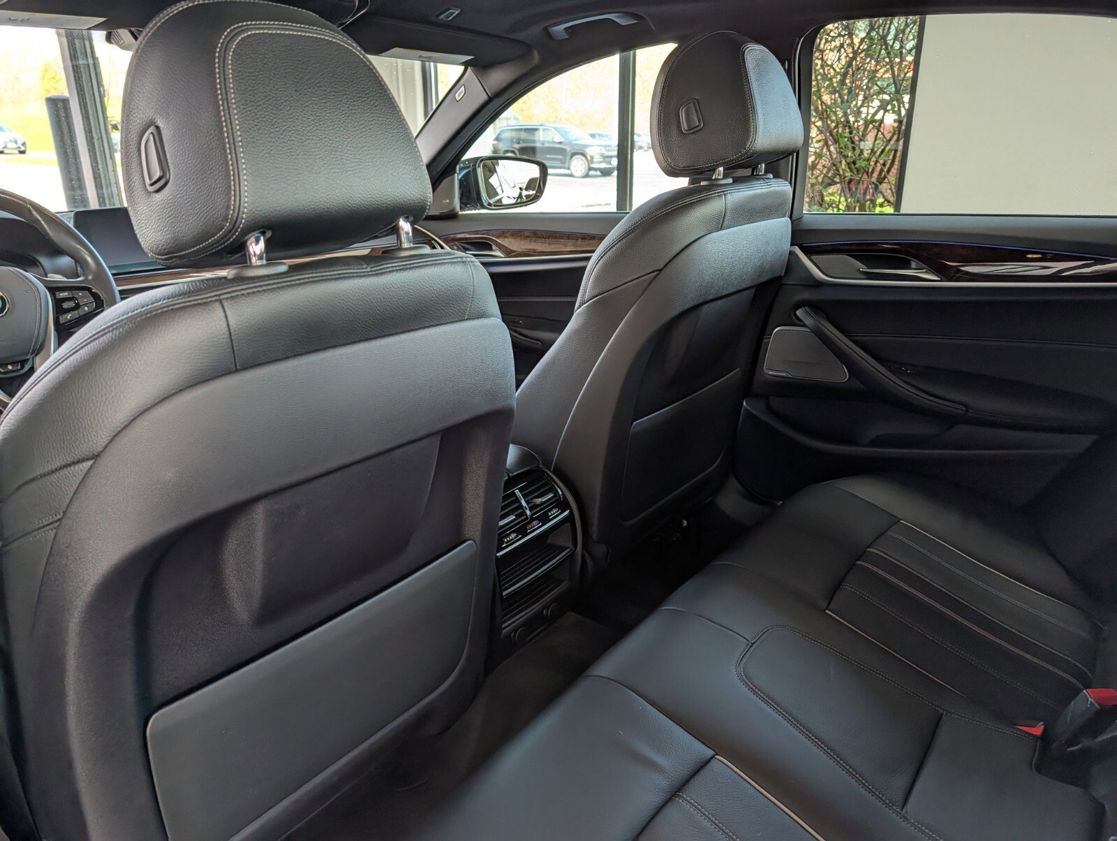 Used 2018 BMW 530e xDrive w/ Premium Package 2 image 15