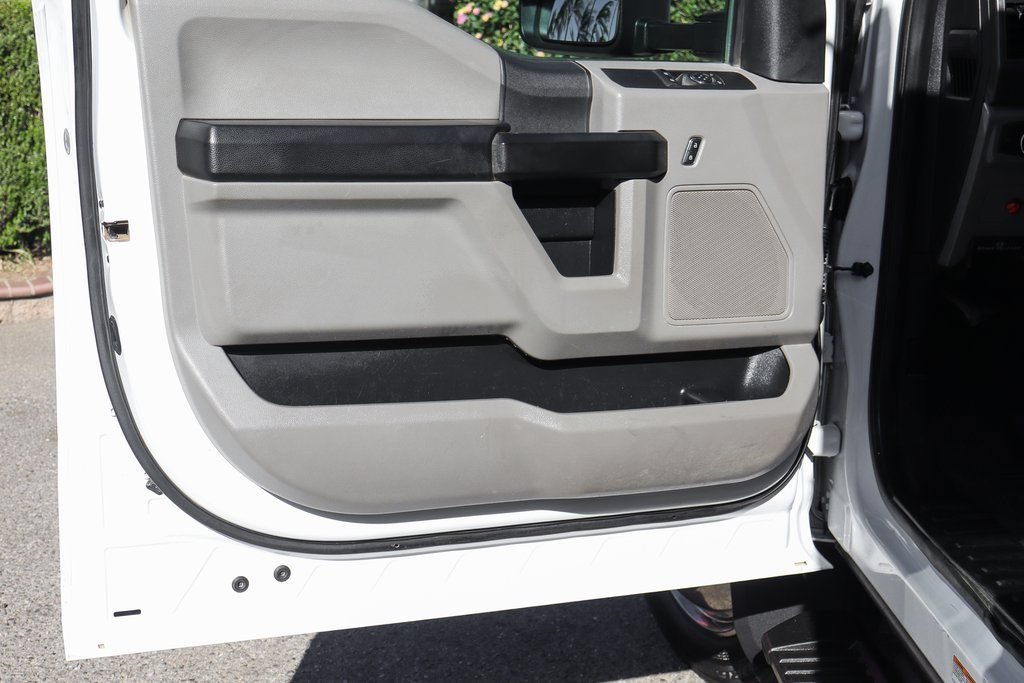 Used 2019 Ford F550 2WD Regular Cab Super Duty image 18