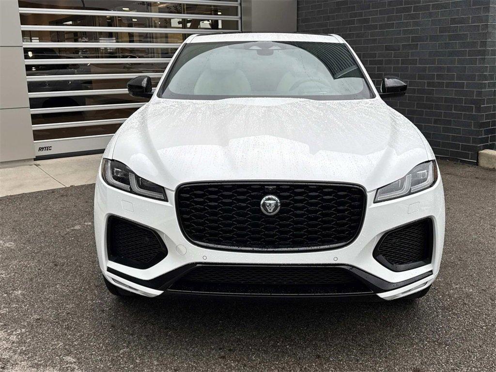 New 2026 Jaguar F-PACE R-Dynamic S image 2