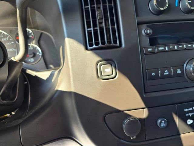 New 2024 Chevrolet Express 4500 w/ Power Convenience Package RWD image 18