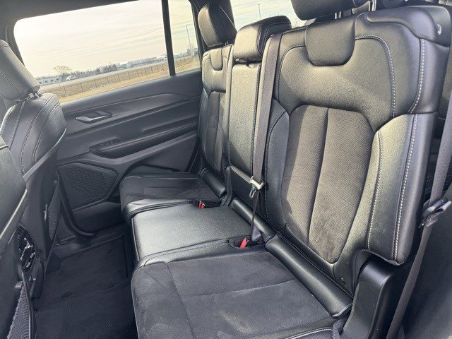 Used 2024 Jeep Grand Cherokee L Laredo image 23