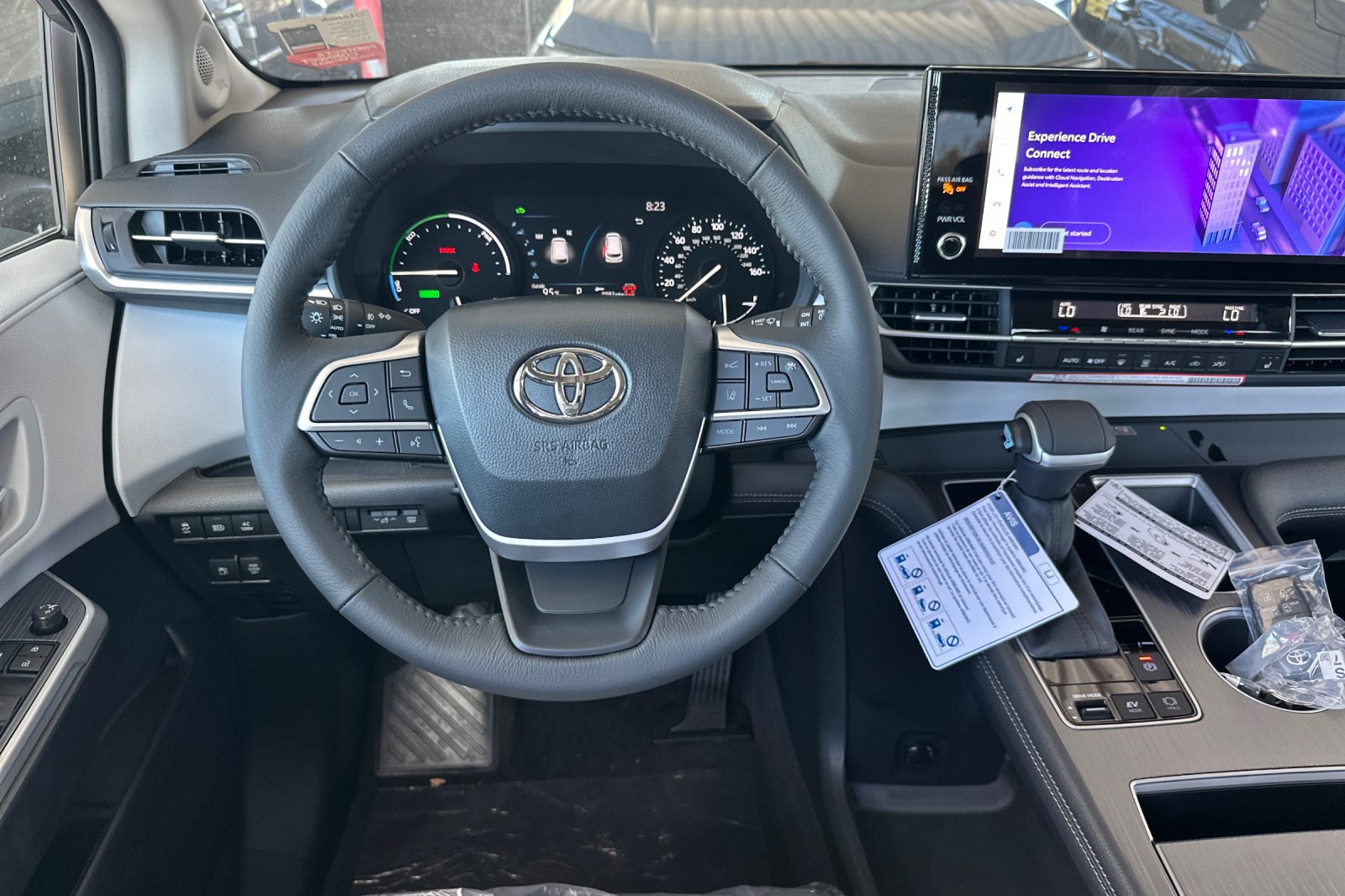 New 2026 Toyota Sienna XLE AWD/4WD image 11