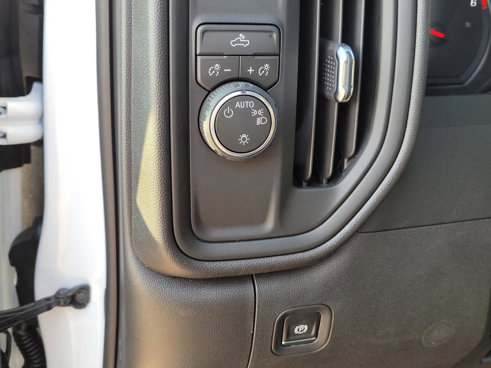 New 2026 Chevrolet Silverado 1500 Custom w/ Turbomax Blackout Package RWD image 16