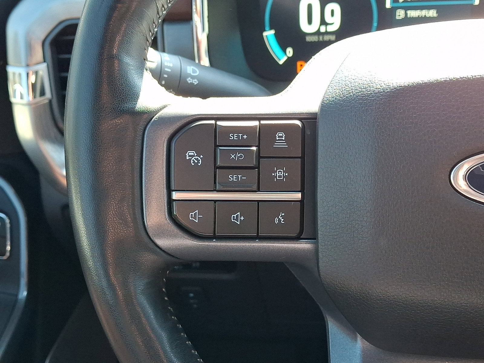 Certified 2023 Ford F150 Lariat w/ Equipment Group 502A High image 24