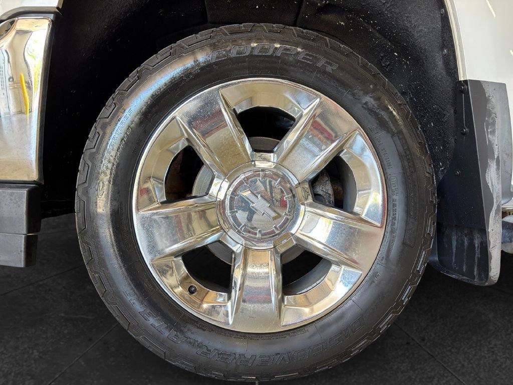 Used 2018 Chevrolet Silverado 1500 LTZ w/ Sport Package AWD/4WD image 9