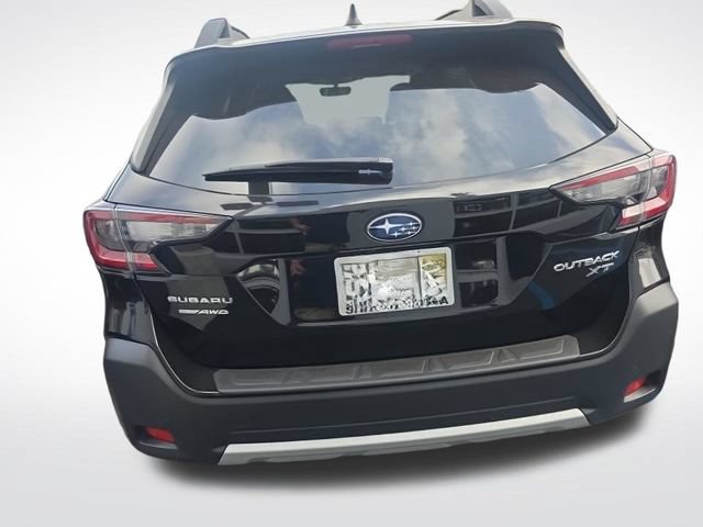 Used 2024 Subaru Outback Limited XT AWD/4WD image 3
