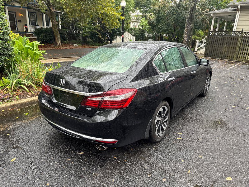 Used 2017 Honda Accord EX-L image 51