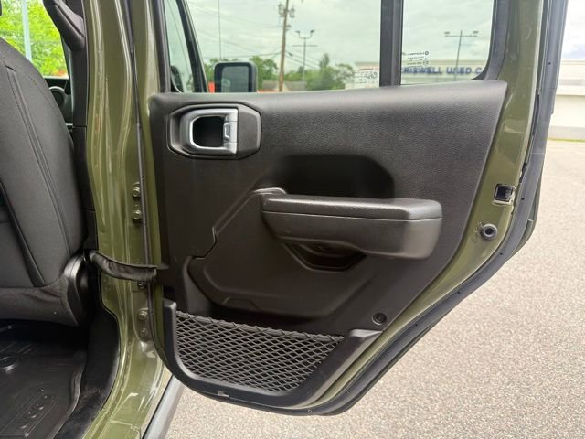 Used 2023 Jeep Wrangler Unlimited w/ Cold Weather Group AWD/4WD image 37