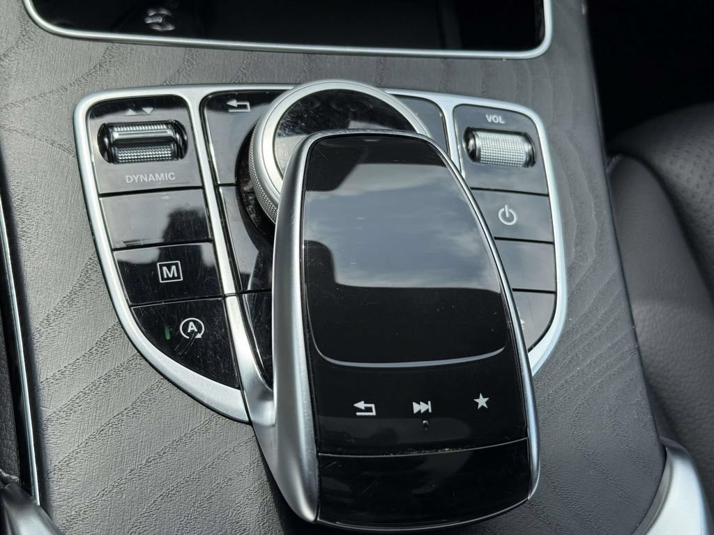 Used 2017 Mercedes-Benz GLC 300 4MATIC image 25