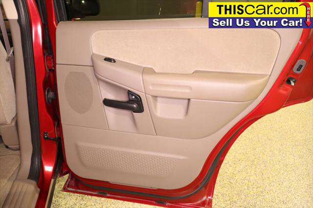 Used 2005 Ford Explorer XLT RWD image 31