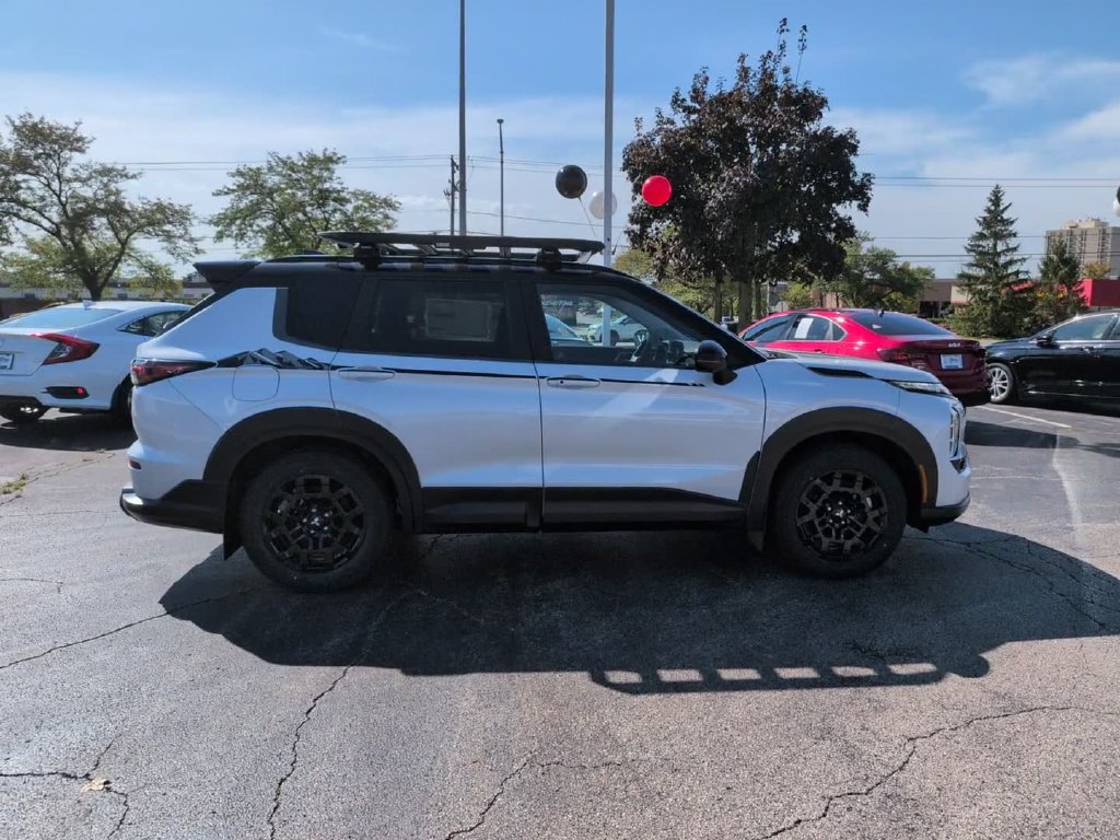 New 2026 Mitsubishi Outlander AWD image 6