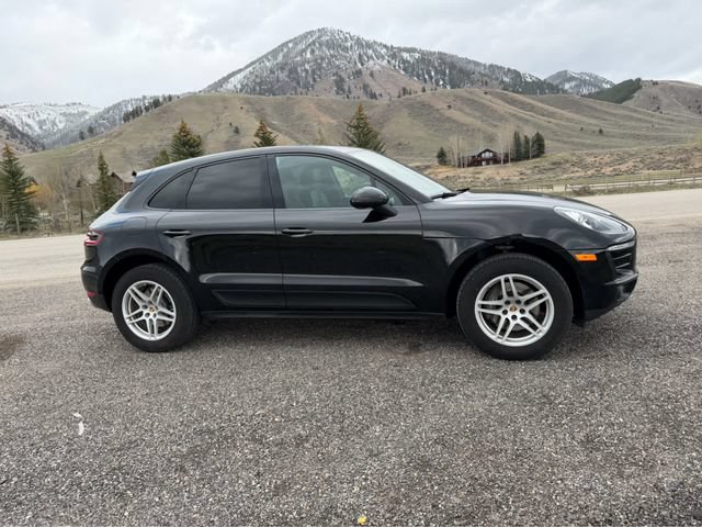 Used 2018 Porsche Macan AWD/4WD image 7