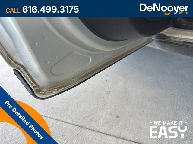 Used 2016 Chevrolet Traverse LT w/ Style and Technology Package AWD/4WD image 12