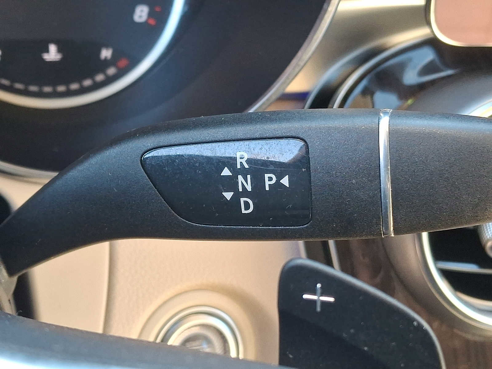 Used 2022 Mercedes-Benz GLC 300 4MATIC image 9