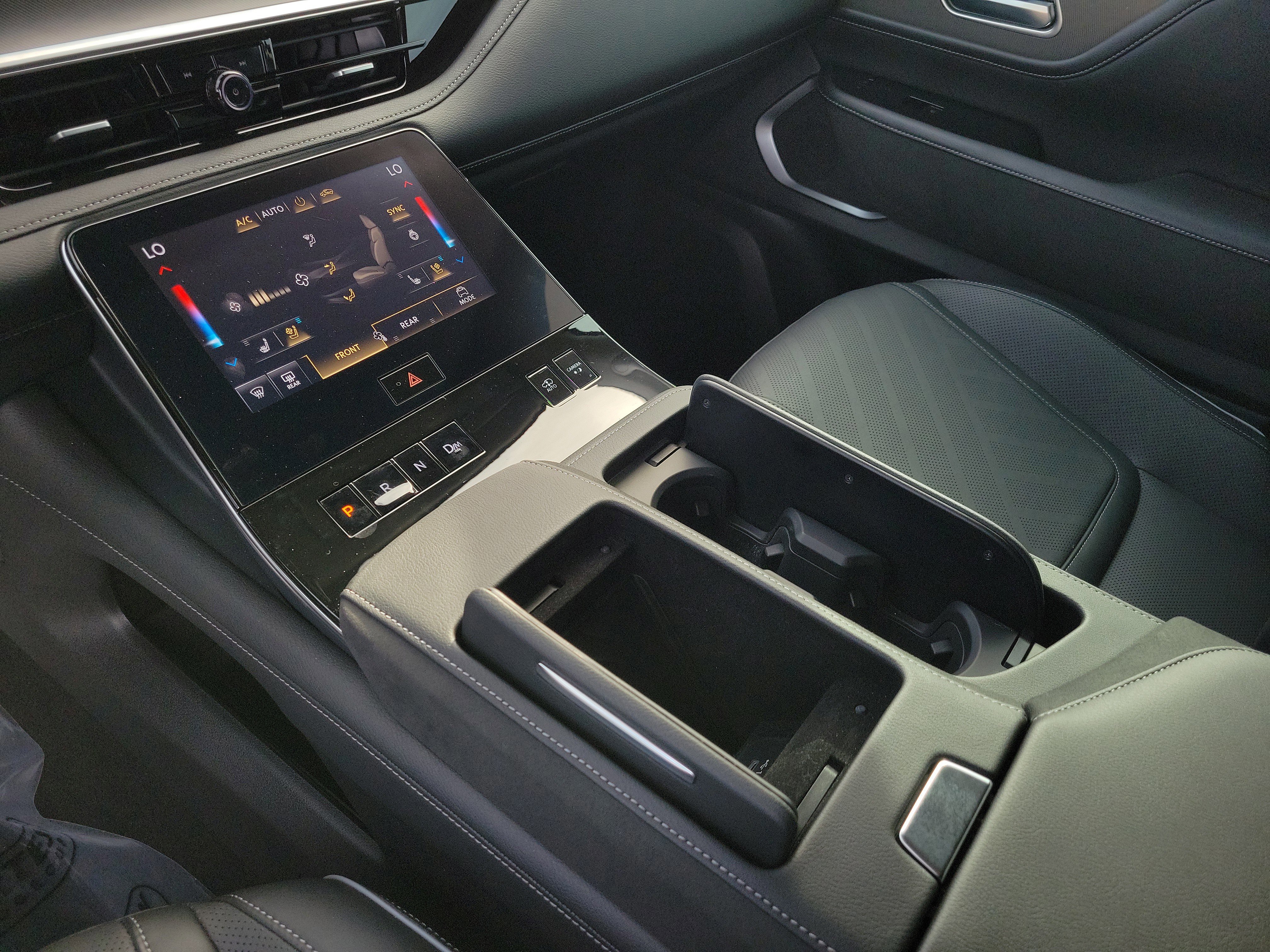 Used 2025 INFINITI QX80 Luxe image 13